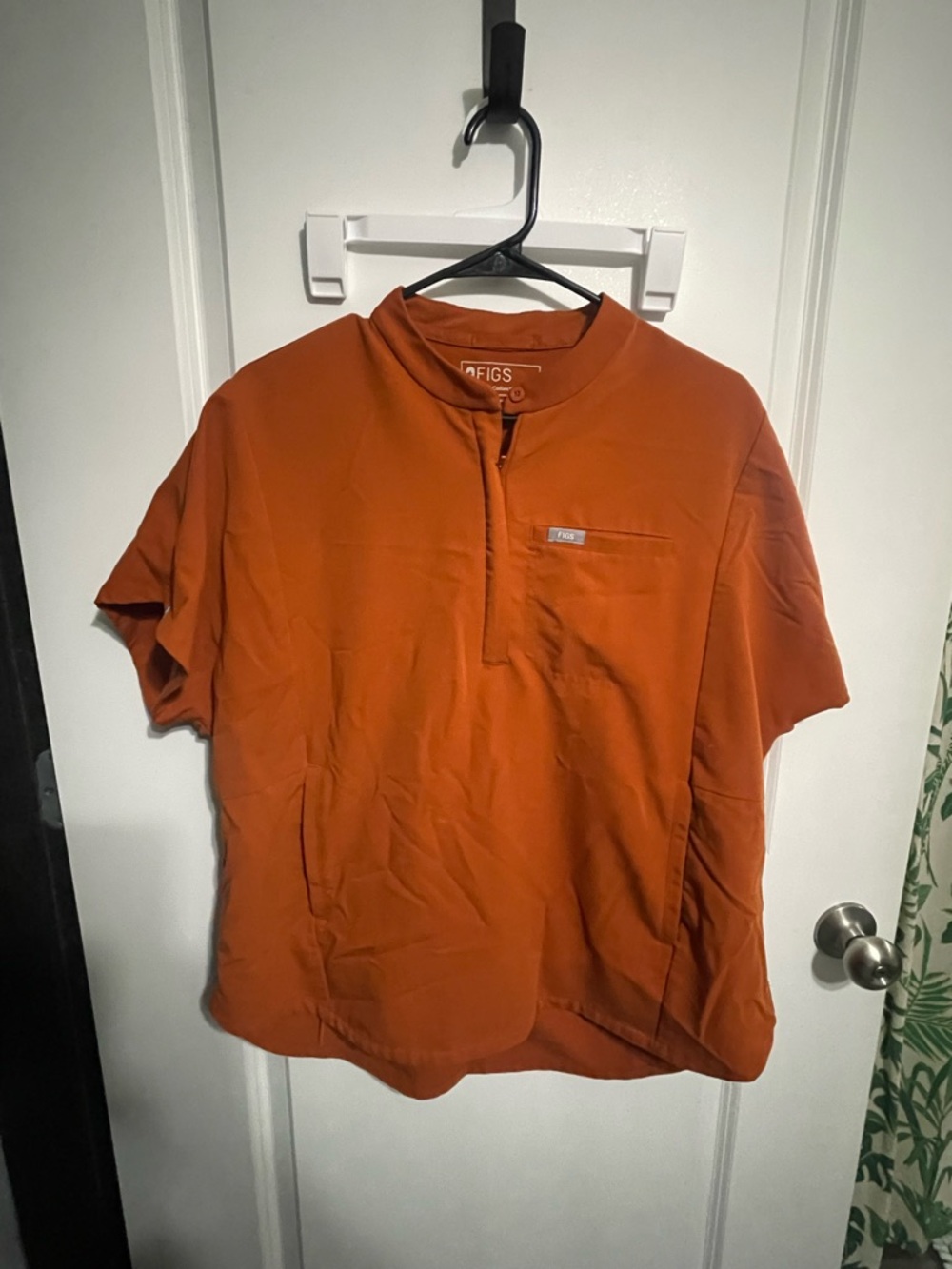 FIGS Montex Scrub Top